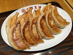 Картинка еда пельмени +манты +вареники снедь