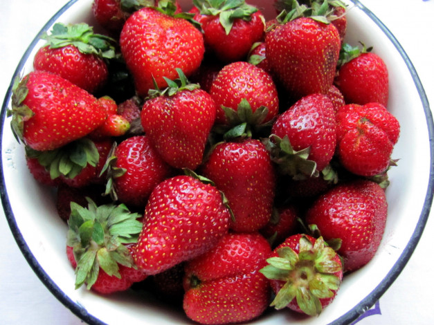 Обои картинки фото еда, клубника,  земляника, ягоды