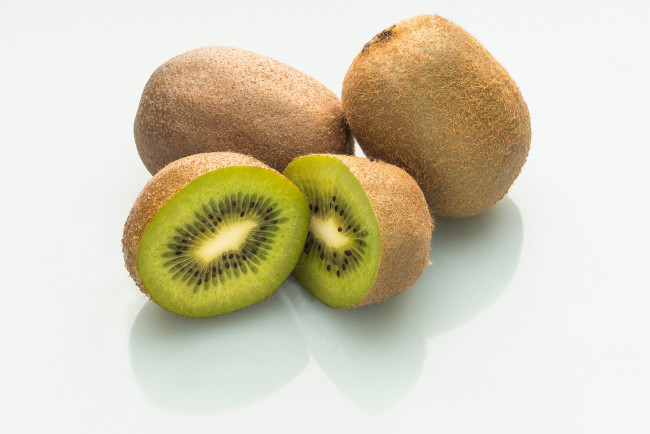 Обои картинки фото еда, киви, снедь