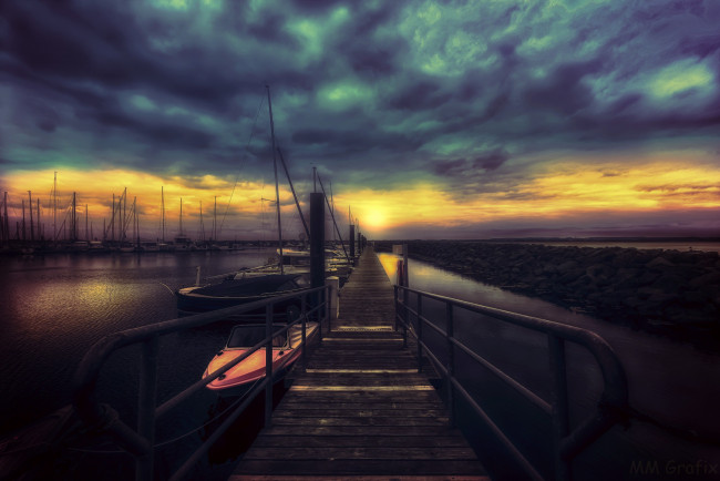 Обои картинки фото корабли, лодки,  шлюпки, берег, ночь