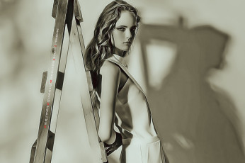 Картинка календари компьютерный+дизайн 2019 calendar женщина взгляд девушка стремянка