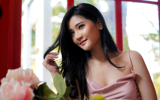 Обои картинки фото девушки, - азиатки, азиатка, декольте, поза