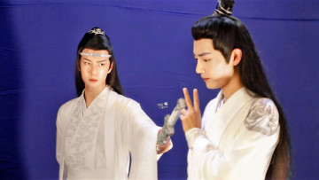 Картинка разное знаменитости ван ибо сяо чжань костюмы съемки