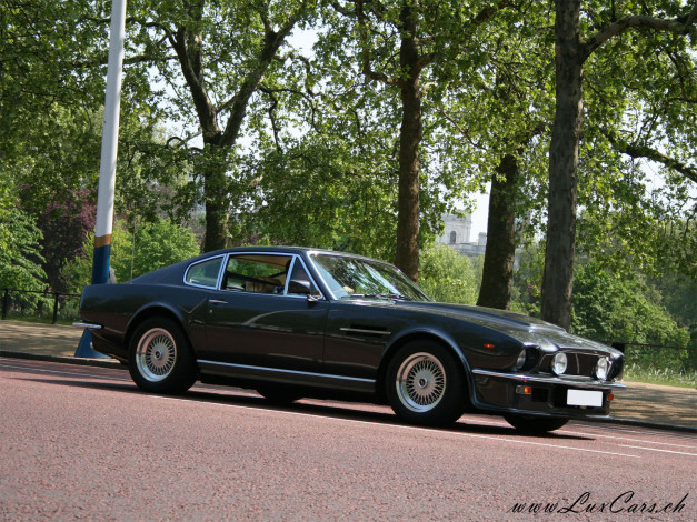 Обои картинки фото автомобили, aston, martin