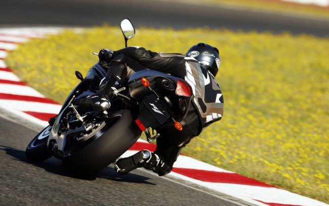 Обои картинки фото мотоциклы, yamaha