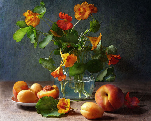 Обои картинки фото nattallia, shloma, персиком, настурцией, еда, натюрморт