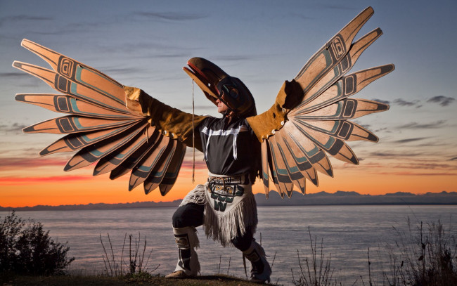 Обои картинки фото мужчины, unsort, ворон, танец