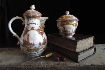 Картинка разное посуда столовые приборы кухонная утварь книги фарфор ложка