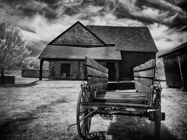 Обои картинки фото разное, сооружения, постройки, дом, облака, повозка