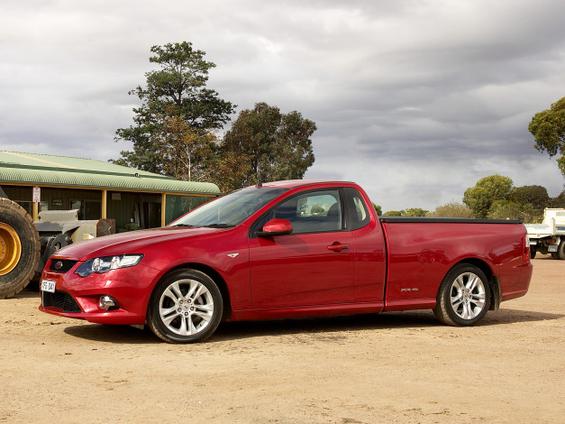 Обои картинки фото автомобили, ford, красный, fg, ute, xr6, falcon