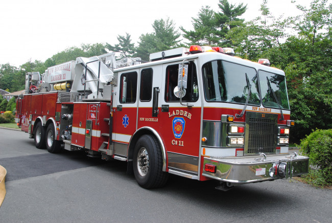 Обои картинки фото автомобили, пожарные машины, пожарный, автомобиль, спецтехника