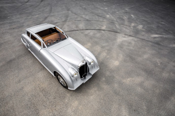 Картинка автомобили voisin