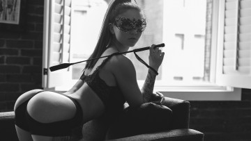 Картинка девушки -unsort+ Черно-белые+обои попка kristina+chaijustinswain