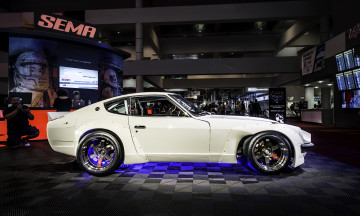 Картинка автомобили выставки+и+уличные+фото nissan