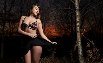 Картинка девушки -unsort+ брюнетки +шатенки barby