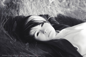 Картинка календари компьютерный+дизайн 2019 женщина растение природа calendar лицо взгляд девушка трава