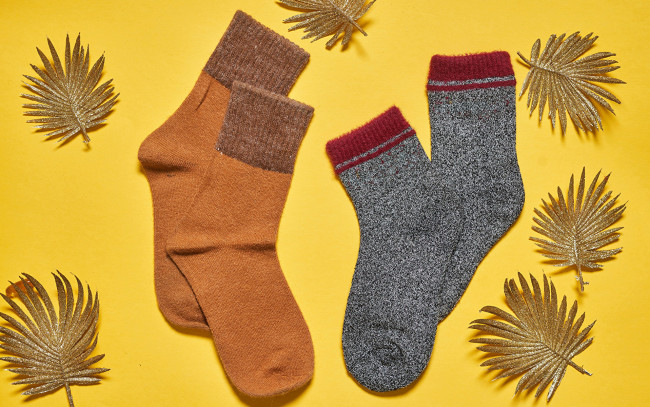 Обои картинки фото разное, одежда,  обувь,  текстиль,  экипировка, носки