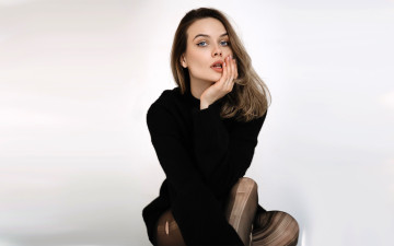 Картинка девушки светлана+хофман+ lunny+chan шатенка платье колготки дырки