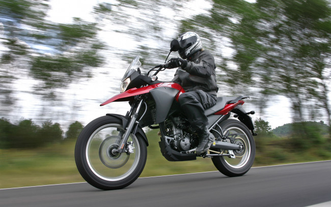 Обои картинки фото мотоциклы, derbi