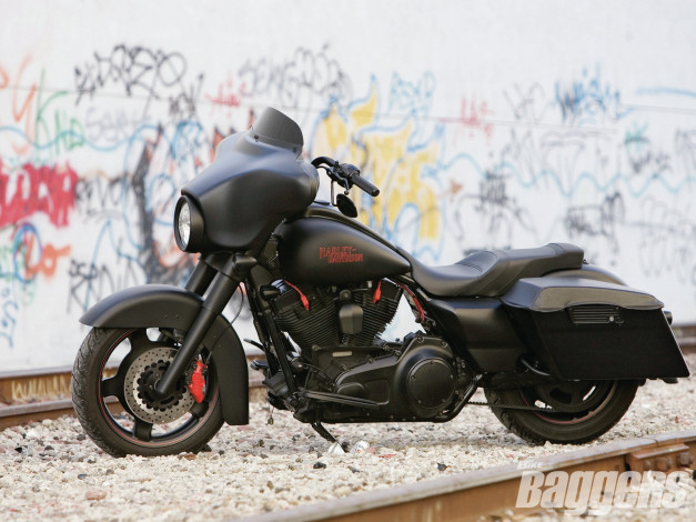 Обои картинки фото 2010, street, glide, мотоциклы, customs