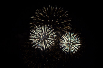 Картинка разное салюты фейерверки салют