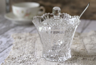 Картинка разное посуда столовые приборы кухонная утварь стекло