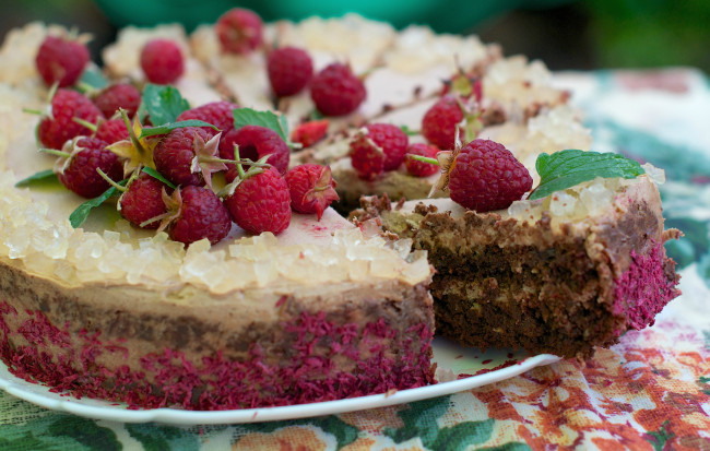 Обои картинки фото еда, торт, только, малина