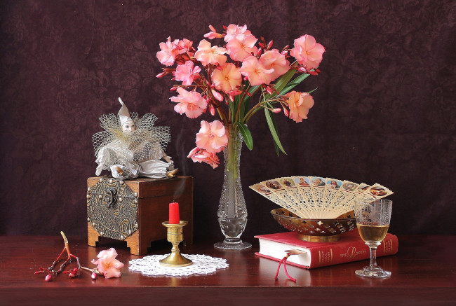 Обои картинки фото цветы, олеандры, веер, книга, свеча, кукла