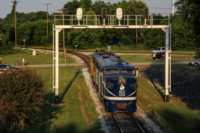 Обои картинки фото техника, локомотивы, локомотив, рельсы, дорога, железная