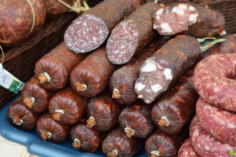 Картинка еда колбасные+изделия колбаска