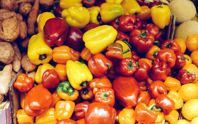 Обои картинки фото еда, перец, разноцветные