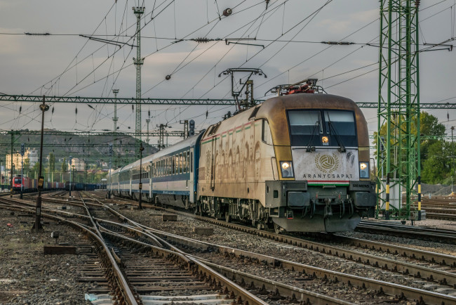 Обои картинки фото техника, электровозы, локомотив, состав