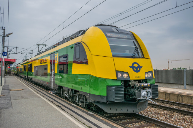 Обои картинки фото техника, электровозы, состав, локомотив