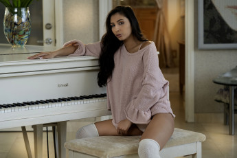 Картинка gianna+dior девушки gianna dior девушка модель брюнетка красотка поза флирт стройная сексуальная фигура