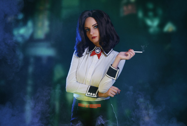 Обои картинки фото девушки, kirdjava, блузка, юбка, сигарета, костюм, образ