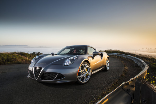 Обои картинки фото 2015 alfa romeo 4c, автомобили, alfa romeo, спорткар