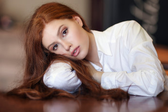 Картинка девушки alessandro+di+cicco губки alessandro di cicco waiter кареглазая