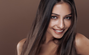 Картинка девушки -unsort+ лица +портреты волосы настроение карие глаза взгляд улыбка девушка