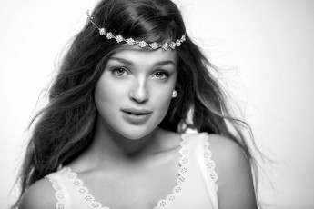 Картинка девушки -unsort+ Черно-белые+обои взгляд лицо
