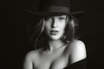 Картинка девушки -unsort+ Черно-белые+обои взгляд лицо