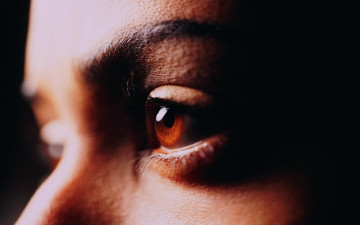 Картинка разное глаза карие