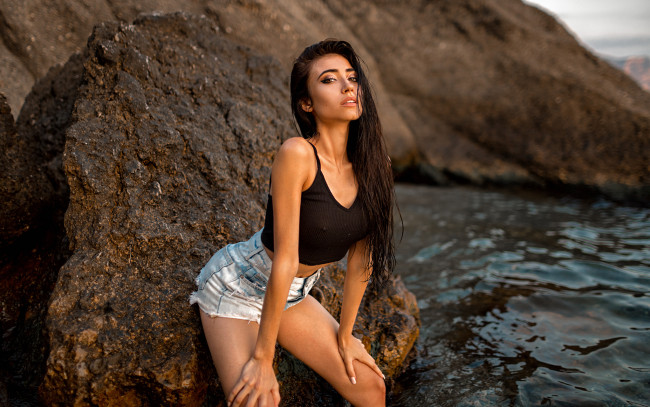 Обои картинки фото девушка, девушки, -unsort , брюнетки, темноволосые, модель