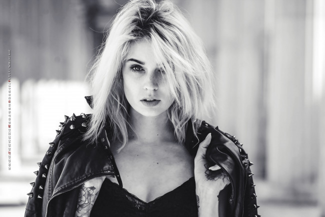 Обои картинки фото календари, компьютерный дизайн, 2019, calendar, женщина, девушка, тату, блондинка, взгляд