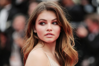 Картинка thylane+blondeau девушки thylane blondeau портрет лицо шатенка девушка модель актриса франция француженка красотка сексуальная поза взгляд макияж