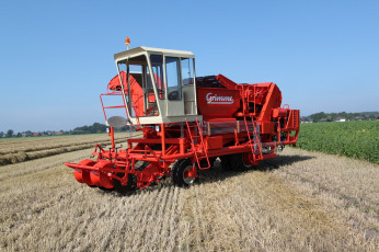 Картинка техника комбайны grimme