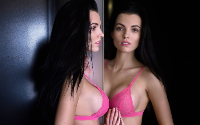 Обои картинки фото девушки, sapphira ahe , evinka purgatova, брюнетка, белье, зеркало, отражение