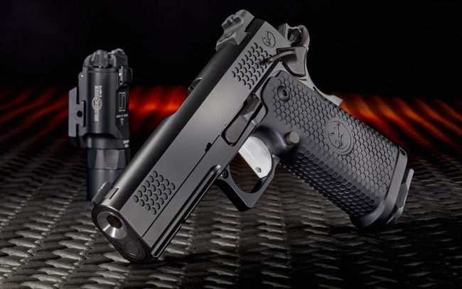 Обои картинки фото оружие, пистолеты, hawk