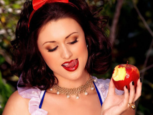 Картинка Karlie+Montana девушки