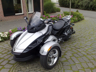 Картинка мотоциклы can am