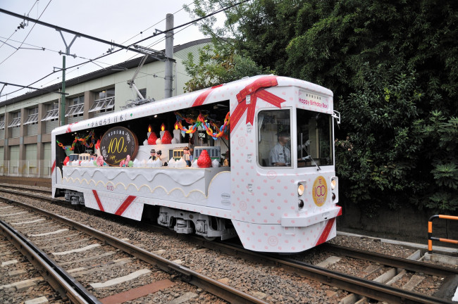 Обои картинки фото техника, трамваи, белый, трамвай